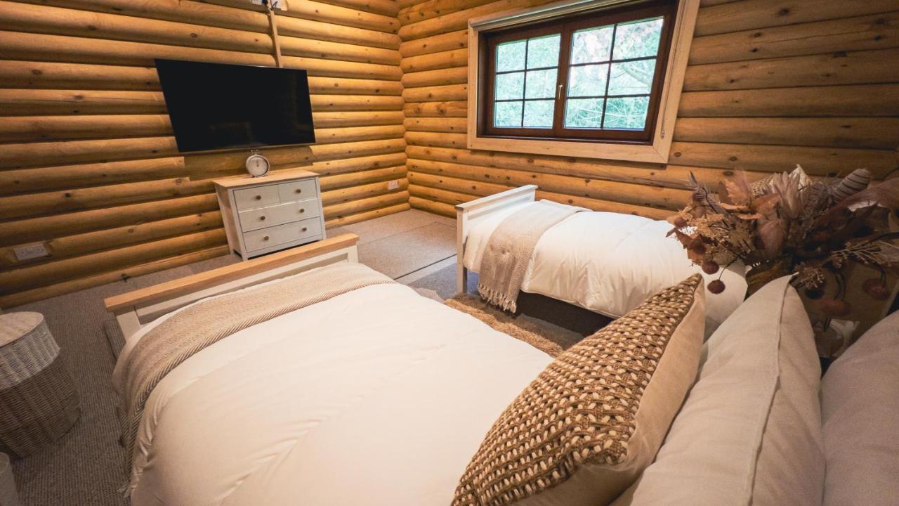 Aspen Lodge, Amazing New Log Cabin With Hot Tub - Sleeps 6 - Felmoor Park Морпет Екстериор снимка